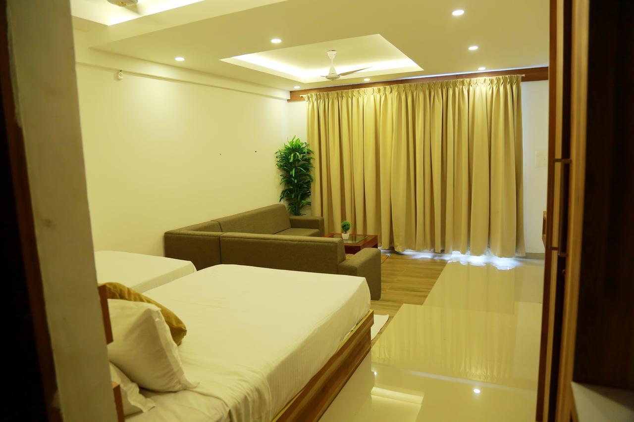 Athirapilly River Resort Athirappilly Buitenkant foto